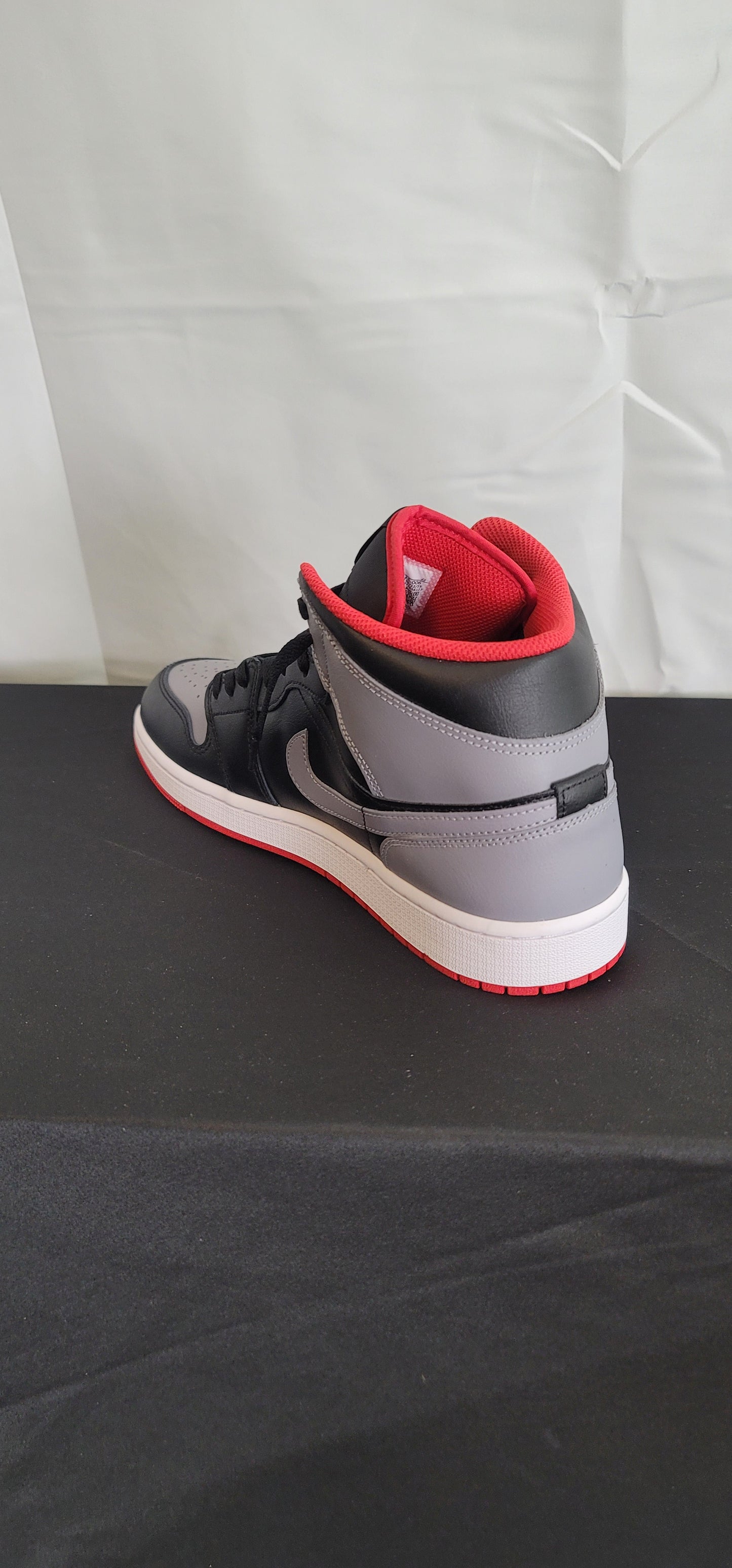 Air Jordan 1 Mid "Black/Fire Red/Cement Grey"