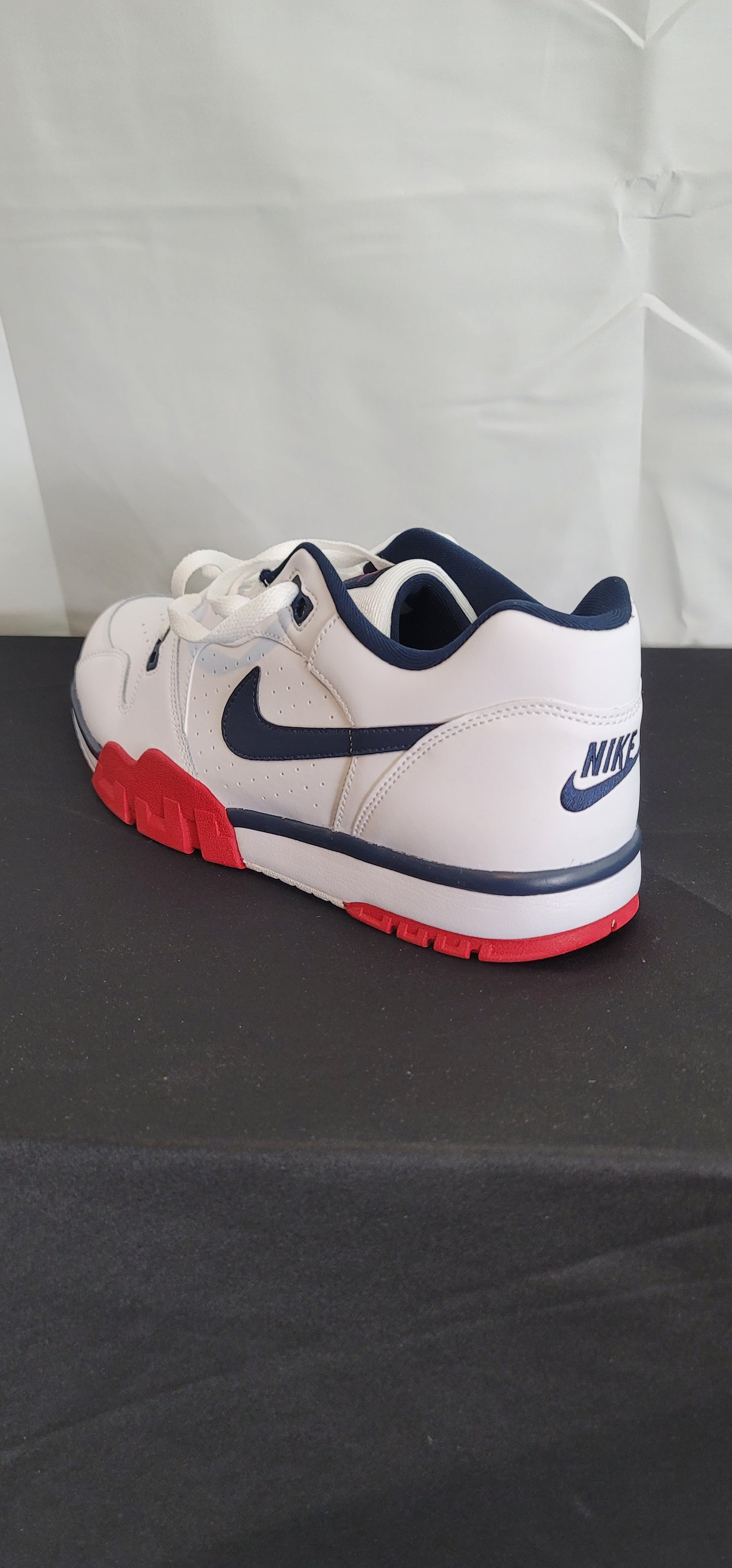 Nike Cross Trainer Low  "White & Obsidian Red"