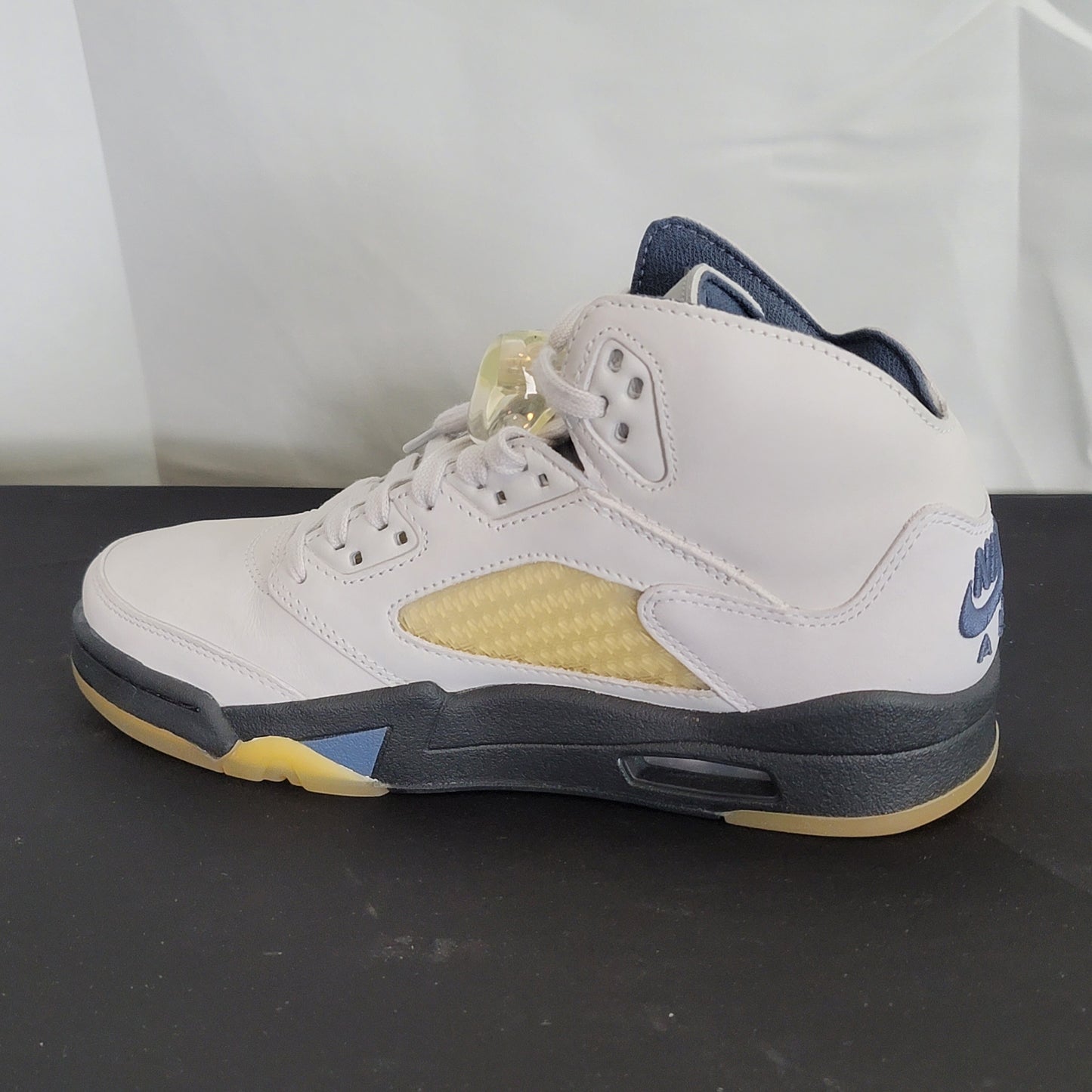 Jordan x A Maniere Air Jordan 5 Retro "Photon Dusk"