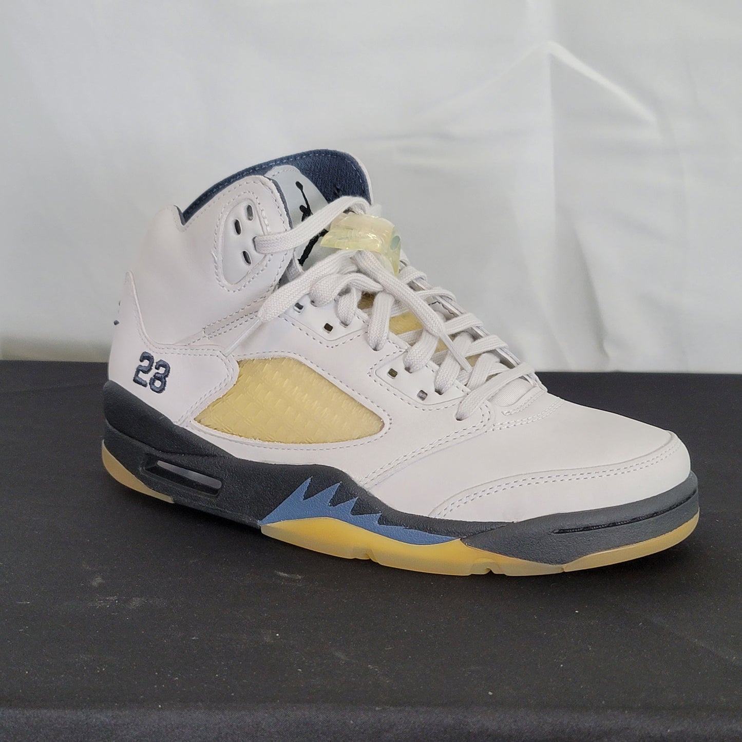 Jordan x A Maniere Air Jordan 5 Retro "Photon Dusk"